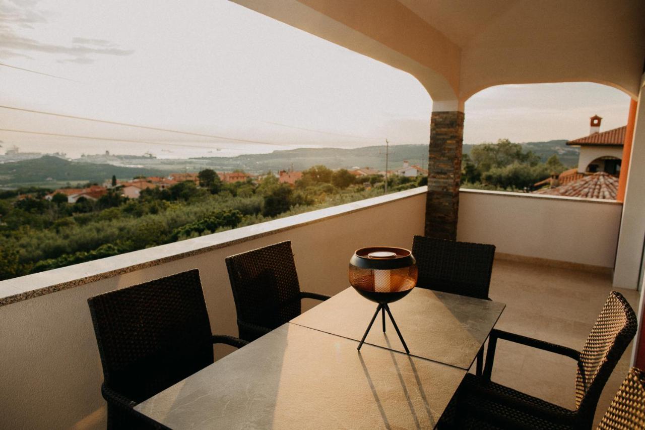 Villa Sunset Pool & Spa Apartments Zgornje Skofije Exterior foto