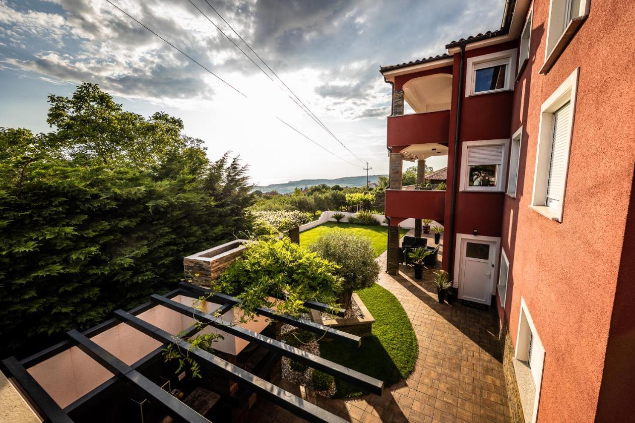 Villa Sunset Pool & Spa Apartments Zgornje Skofije Exterior foto