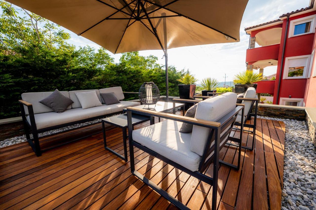 Villa Sunset Pool & Spa Apartments Zgornje Skofije Exterior foto