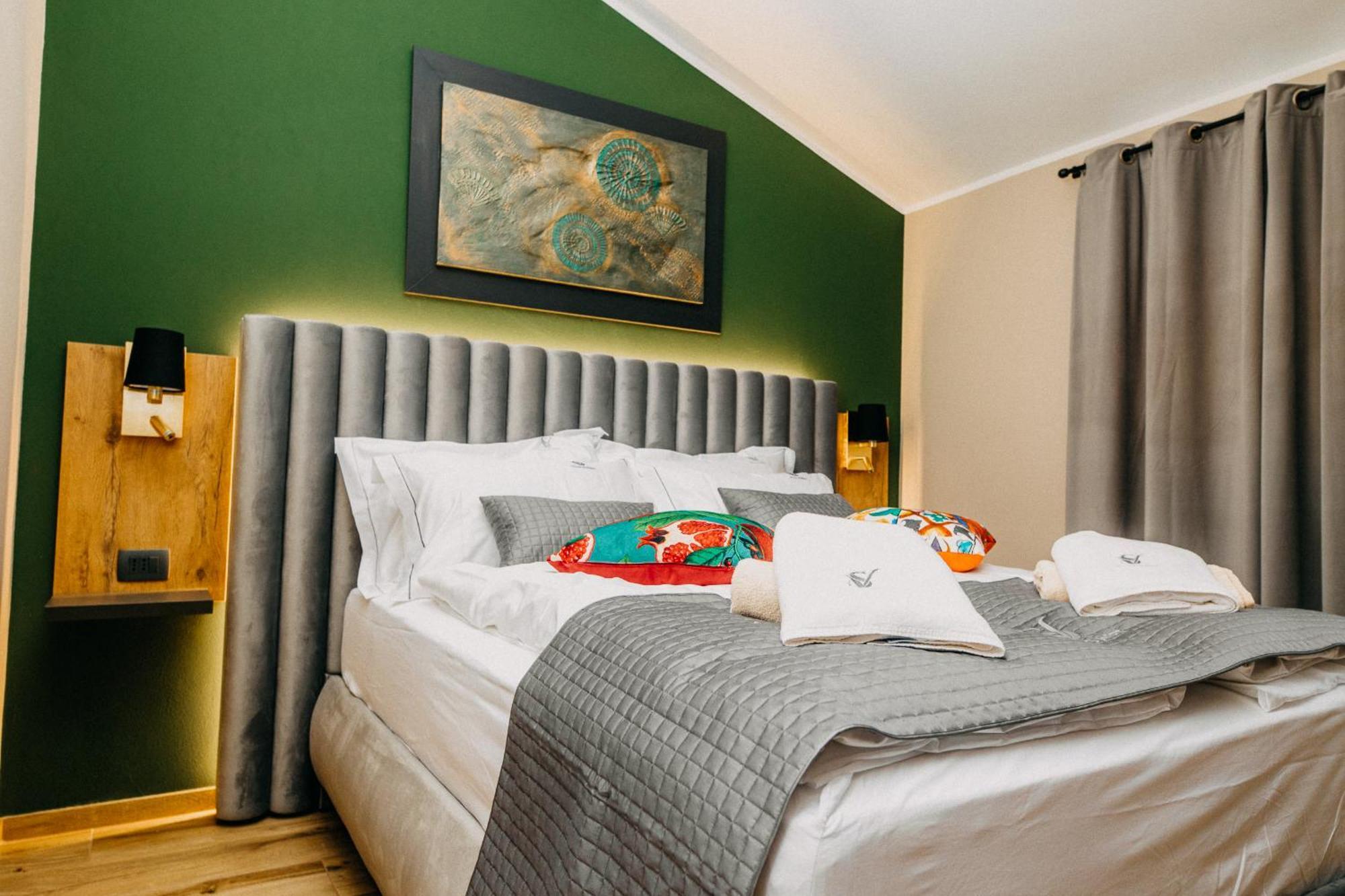 Villa Sunset Pool & Spa Apartments Zgornje Skofije Exterior foto